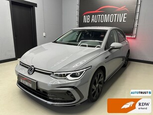 Volkswagen Golf 8 1.5 eTSI R-line 2022