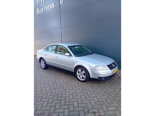 Volkswagen Passat 1,9 TDI Automaat/Airco/cruise/Elek