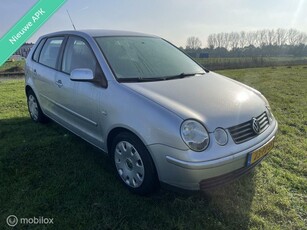 Volkswagen Polo 1.4-16V Athene