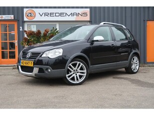 Volkswagen Polo 1.4-16V Cross (bj 2009)