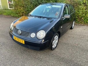 Volkswagen Polo 1.4-16V FSI nieuwe apk !!!