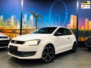 Volkswagen Polo 6R 1.2/ Xenon LED/ Carplay/ Camera/ APK