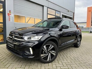 Volkswagen T-Roc 1.5 TSI R-Line Pano-Keyless-dodehoek-IQ