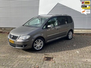 Volkswagen Touran 1.4 TSI Highline Business APK