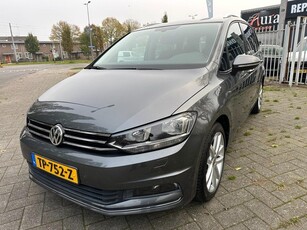 Volkswagen Touran 1.4 TSI Highline Business R