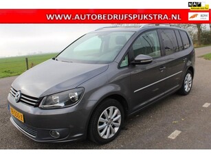 Volkswagen Touran 1.6 TDI Highline // 7-PERS / KLIMA / NAVI