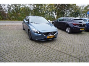 Volvo V40 1.6 T2 Momentum TREKHAAK CLIMA NAVI CRUISE PDC