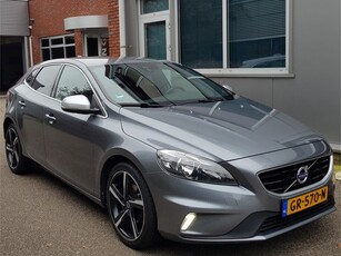 Volvo V40 D2 2.0 R Design Navi 18