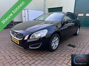 Volvo V60 3.0 T6 AWD Summum Nieuwe APK