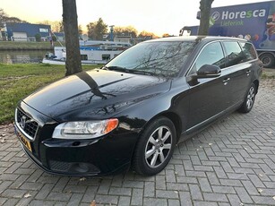 Volvo V70 2.0 D4 R-Design 2013