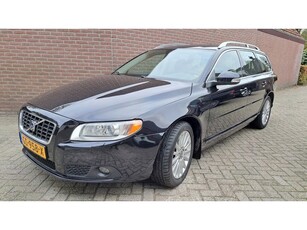 Volvo V70 2.0 Summum leder xenon trekhaak