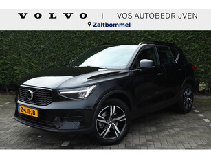 Volvo XC40 2.0 B4 Plus Dark