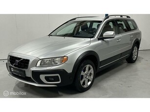 Volvo XC70 3.2 Summum YOUNGTIMER / LEER / XENON