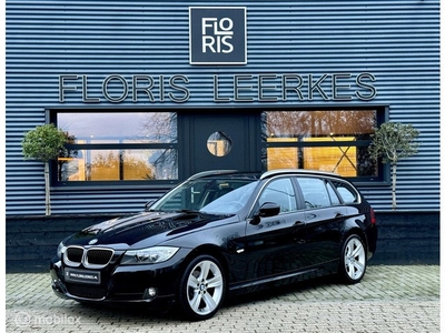 BMW 3-serie Touring 318i Zwart Leer 18'' Cruise 2011