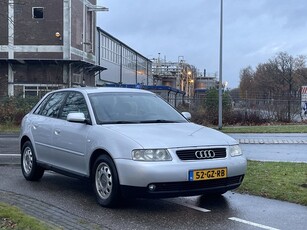 Audi A3 1.8 5V Attraction Airco NL & NAP Cruise