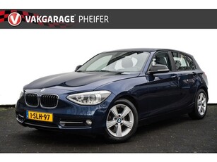 BMW 1-serie 114i EDE Executive Sportstoelen/ Navigatie/