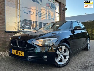 BMW 1-serie 116i BusinessSportNaviTrekhaak