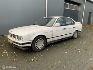 BMW 5-serie 520i E34 Restauratie project / schuurvondst