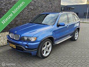 BMW X5 4.6is Blauw