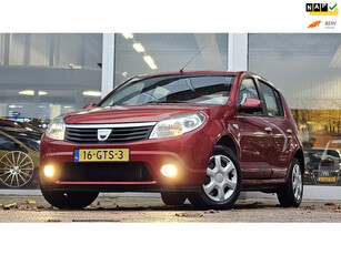 Dacia Sandero 1.4i Lauréate Airco 1e Eigenaar Nieuwe APK Elektrische ramen!