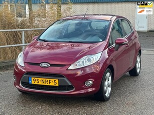 Ford Fiesta 1.6 Titanium!2010!5-deurs!Clima!PDC!LM. velgen!