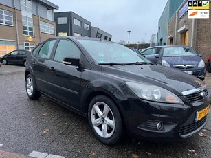 Ford Focus 1.6 Comfort 5 deurs zeer nette auto.