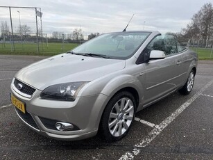 Ford Focus Coupé-Cabriolet 2.0-16V Titanium Verkocht