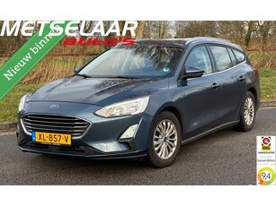 Ford Focus Wagon 1.0 EcoBoost Titanium automaat