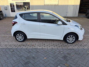 Hyundai I10 1.0i Comfort 5 DEURS NL AUTO KM 58449 NAP -8999E-