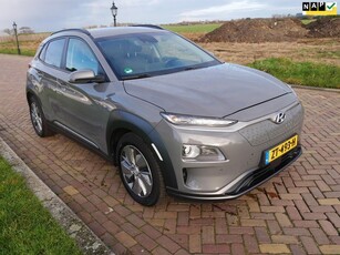 Hyundai Kona EV Premium 64 kWh ** 13699 NETTO **