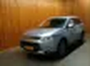 MITSUBISHI OUTLANDER 2.0 PHEV 4WD EXECUTIVE EDITION AUTOMAAT