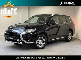 Mitsubishi Outlander 2.4 PHEV Pure 4WD TREKHAAK CARPLAY