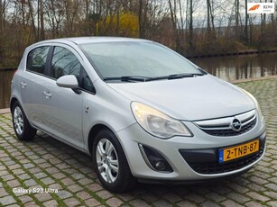 Opel Corsa 1.2-16V Anniversary Edition airco cruis control