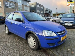 Opel Corsa 1.2-16V Rhythm zeer nette auto