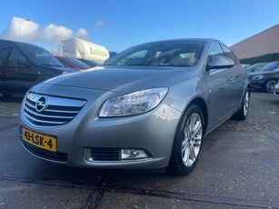 Opel Insignia 1.6 T Edition NAVI!CLIMA!