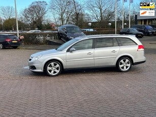 Opel Vectra Wagon 2.2-16V Executive