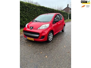 Peugeot 107 1.0-12V XR 115000 km nap aanwezig