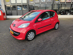 Peugeot 107 1.0-12V XS