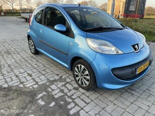 Peugeot 107 1.0-12V XS