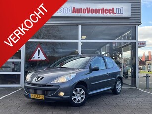 Peugeot 206 + 1.1 XR Airco/Cruise/Trekhaak/1e eigenaar/