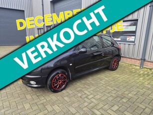 Peugeot 206 1.4 Gentry Premium € 699 ZO INGERUILD ZO WEER