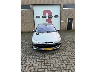 Peugeot 206 airco sport leer nette auto