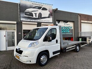 Peugeot Boxer 335 2.2 HDI Oprijwagen Autoambulance