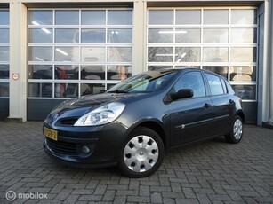 Renault Clio 1.2-16V Authentique