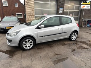 Renault Clio 1.6-16V Dynamique Comfort