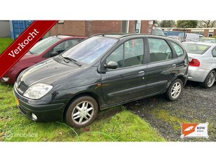 Renault Scenic 1.6-16V