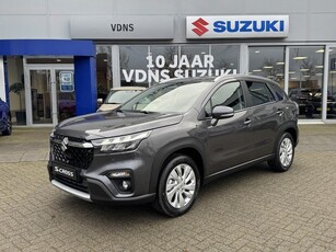 Suzuki S-Cross 1.4 Boosterjet Select Smart Hybrid Direct leverbaar uit voorraad. info: M.Safari 0492