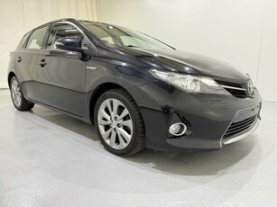 Toyota Auris HB 1.8 Hybrid Dynamic (bj 2014, automaat)