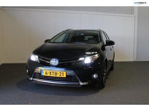 Toyota Auris Touring Sports 1.8 Hybrid Lease