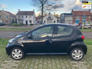 Toyota Aygo 1.0-12V + 5-Deurs AIRCO 107.824 ( NAP +